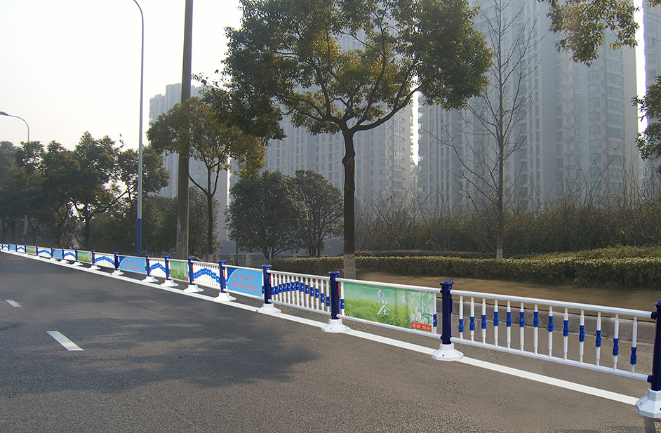 市政道路廣告護(hù)欄
