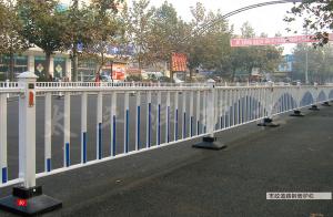 市政道路鋼管護(hù)欄